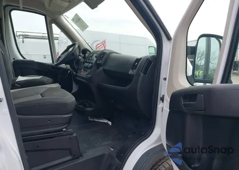 2017 Ram Promaster 1500 Low Roof 136 Wb z USA, uszkodzony, nr VIN 3C6TRVAG9HE534507